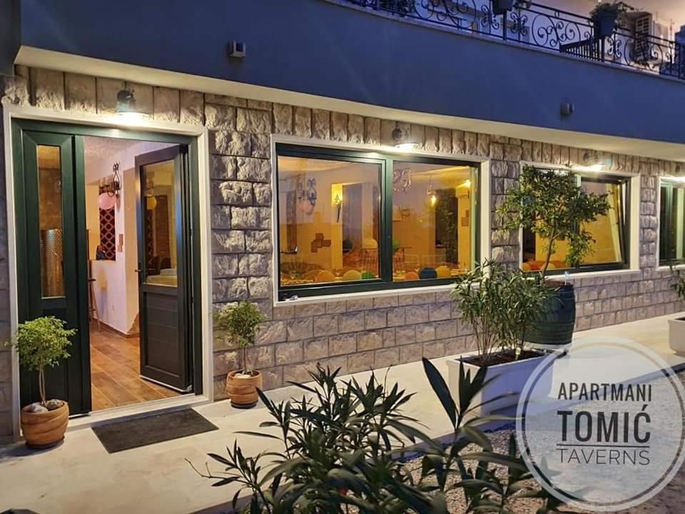 Apartment Tomic 2 Макарска Екстериор снимка