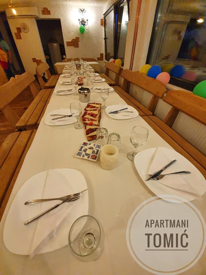 Apartment Tomic 2 Макарска Екстериор снимка